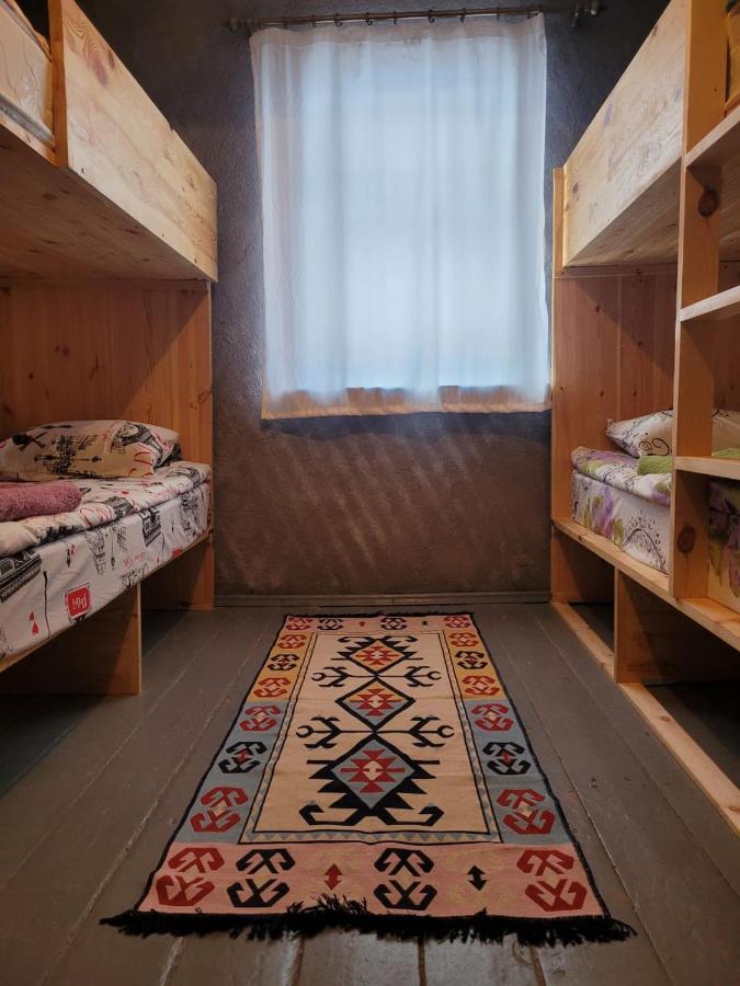 Darya Hostel Jyrgalan Экстерьер фото